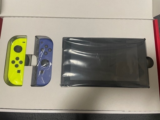 最終値下げ【超美品】 Nintendo Switch 新型 イエロー・ブルー