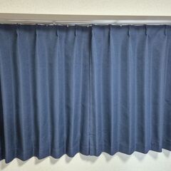 ニトリ 遮光カーテン 3セット販売しますの画像