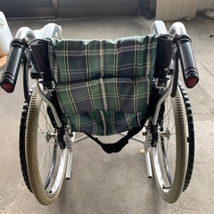 中古良品❗️クルマ椅子♿️折り畳み可能❗️
の画像