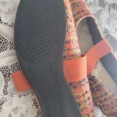 オレンジシューズの画像