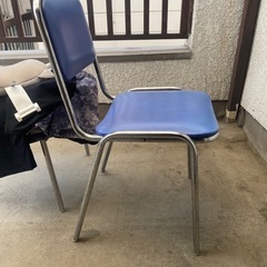 イス
