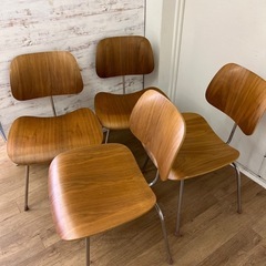 ハーマンミラー Herman Miller ウォールナット メタルレッグ (レプリカ/リプロダクト)4脚セット　の画像