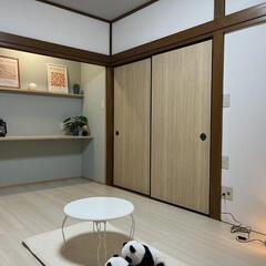 ✨️礼金無料！人気の平屋で駐車場４台並列可能。裏庭の人口芝でドッ...