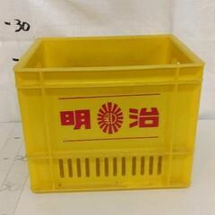 0523-147 明治乳業　レトロ　 ケース