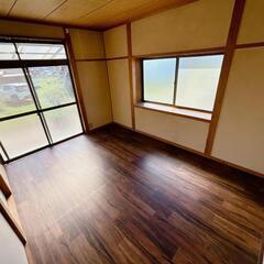 💸敷礼無料！フローリングの木の風合いが美しい一戸建てとなっています