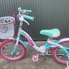 16インチ補助輪付き自転車