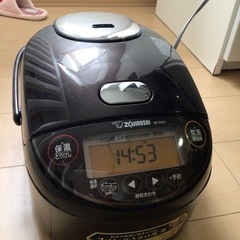 象印　炊飯器