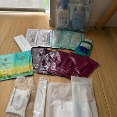 ★お泊まり便利セット＆シャンプー＆トリートメント試供品セット