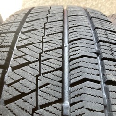 BS VRX2 205/60R16 4本 バリ山 ノアヴォクシーステップワゴンアクセラなどの画像