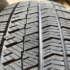 BS VRX2 205/60R16 4本 バリ山 ノアヴォクシーステップワゴンアクセラなどの画像