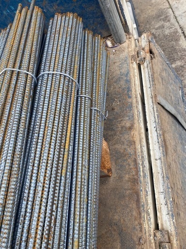 鉄筋D10未使用品350cm1150kg
