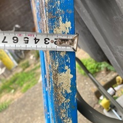 古ペンキ板。廃材。青色の枯板7本の画像