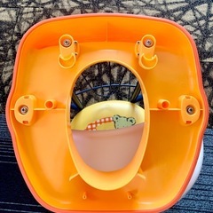 補助便座とテーブル付き豆イスセットの画像