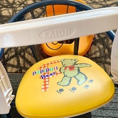 補助便座とテーブル付き豆イスセットの画像