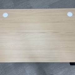 電動昇降機能付きデスクの画像