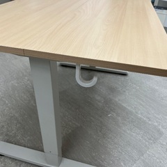 電動昇降機能付きデスクの画像