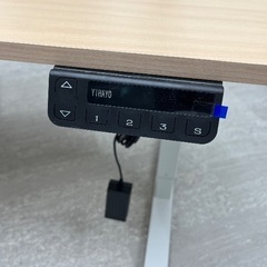 電動昇降機能付きデスクの画像