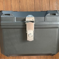 バイク用リアBOX45L 1ヶ月使用の美品