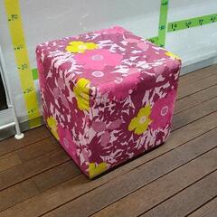 0523-160 キューブスツール 椅子
