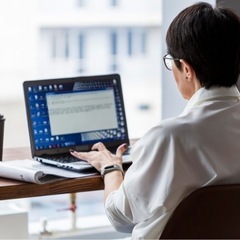 【未経験からITエンジニアへ！】 ✨正社員×3ヶ月研修×完…