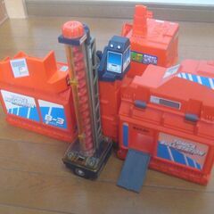 希少 レトロ 珍品 TOMICA BULL STATION トミカ ブルステーションの画像