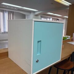 【ロッカー1人用】オフィスの個人用ロッカーや貴重品の収納として利用可能　約W380 × D380 × H380mmの画像