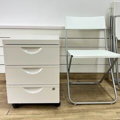 IKEA（イケア）／折りたたみ椅子4点＆キャビネット