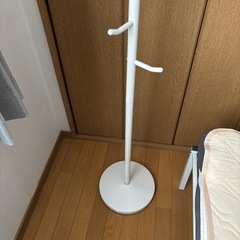 ハンガーポールの画像