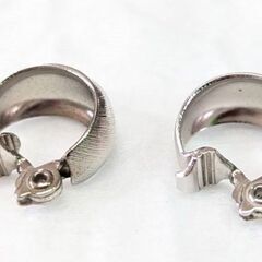 ☆アクセサリー　イヤリング　シルバー系　中古品　2,500円　の画像