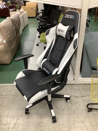 家具ならトレファク吉川店！！   zenox　ゲーミングチェア　キャスター付き　ホワイト×ブラック