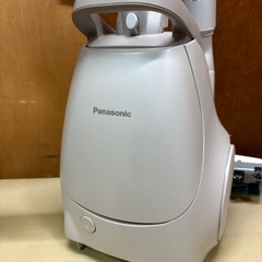 パナソニック 掃除機 紙パック 2023年製の画像