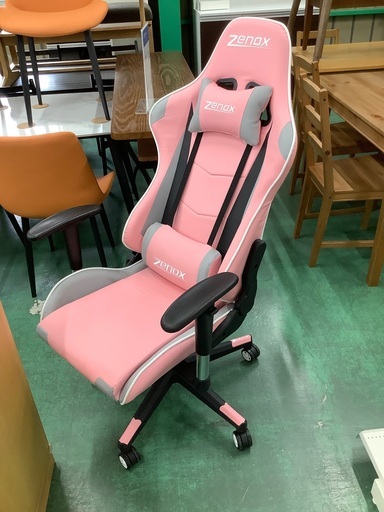 家具ならトレファク吉川店！！   zenox　ゲーミングチェア　キャスター付き  ピンク×グレー