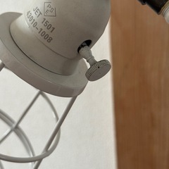 selectsoreさん（楽天市場）で購入したガードデスクライトホワイトアンティーク風テーブルランプE26の画像