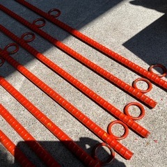 ロープ 鉄杭 ロープスティック 全長130cm 20→13本有ります！ 2段リング 未使用 フェンス用ピン 長期保管品 1本あたり550円！  ①の画像