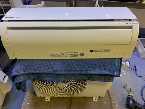 福岡市内取付料金込み　パナソニック　ルームエアコン　6-8畳タイプ　2015年