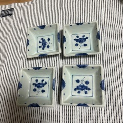 三峰陶器 青い模様の丸皿 4枚セット