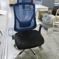 F　未使用/新品　オフィスチェア ハイバック 跳ね上げ式 アーム...