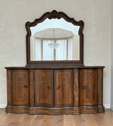 アンティーク調ミラー付きサイドボード