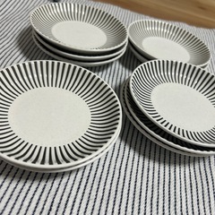 お皿10点セットの画像
