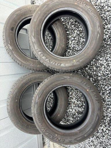 夏タイヤ　195/65R15 4本セット