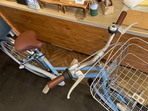 【前後タイヤ・チューブ・泥除け新品！】 LEDオートライト　内装3段　27インチ自転車　水色