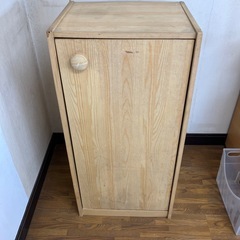 木目調ボックス扉付　縦90cm横44cm奥行き35cm