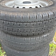145/80R 12スチールホイールタイヤセットの画像
