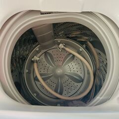 【8/1迄取り置きKH】2022年製 Hisense 全自動電気洗濯機 5.5kg AT-W5511-WH ハイセンス 25E 北TO3の画像