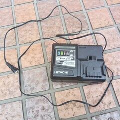 ハイコーキ DH36DPB コードレスロータリーハンマードリル 充電器・バッテリー2個付き【市川行徳店】【店頭取引限定】【中古】管理番号：IT72HZQH2WOOの画像
