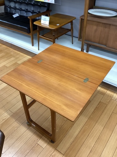 【トレファクマーケット久喜店】A.H McINTOSH　ローテーブル 展開式 北欧ビンテージ品