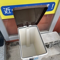 【ゴミ箱】【45L】【在庫2点】クリーニング済み【管理番号:12305】山の画像