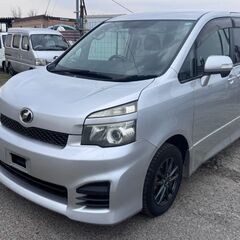 【販売中】2011年式 トヨタ ヴォクシー Z（ZRR75W・4WD）の画像