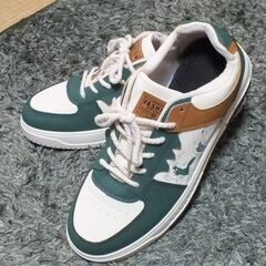 スニーカーメンズ