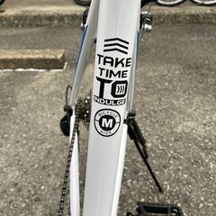 🚲🚴🚲🚴新品・未使用品⭐️21Technology　700C　ホワイト/ブルー クロスバイク自転車 1086🚲🚴🚲🚴の画像
